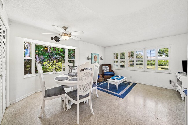 Building Photo - 5550 Osprey Dr