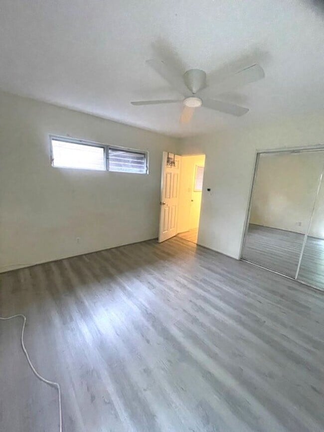 Building Photo - Beautiful 4 bed/ 2 bath/ 2 parking In Kaneohe