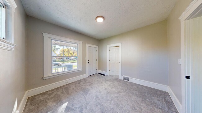 Building Photo - 7408 Dudley Ave