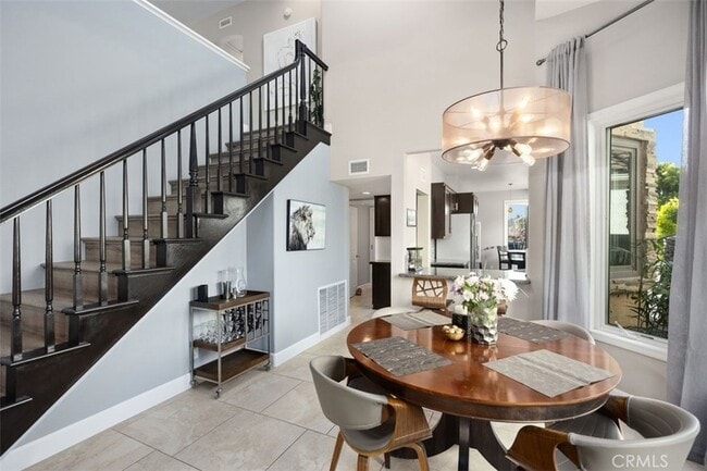 Building Photo - 12 Dauphin