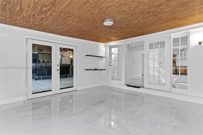Building Photo - 13847 SW 157th Terrace
