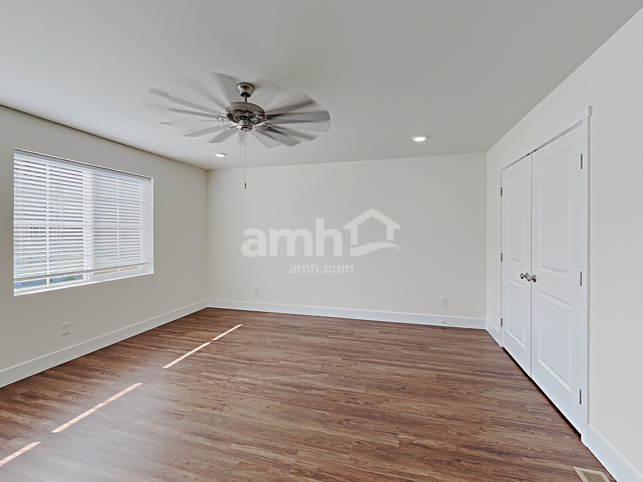 Building Photo - 12405 83rd Ave E