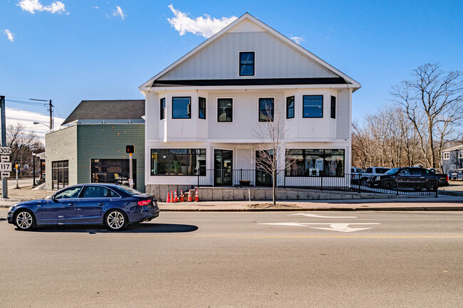 Building Photo - Bridgton Gateway