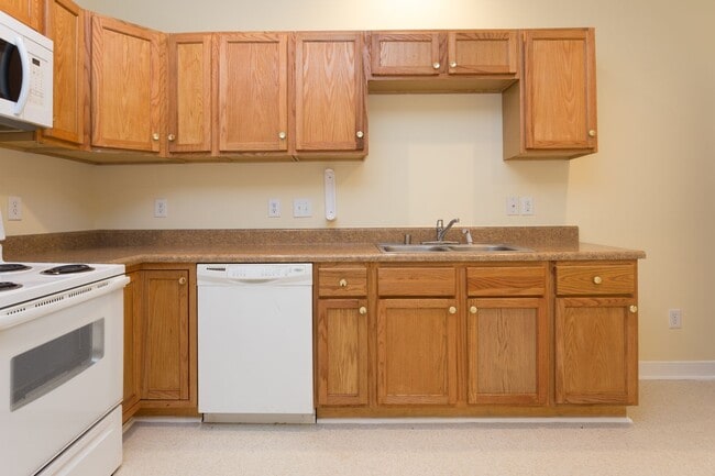 Building Photo - 1311 W Leigh St. Duplex