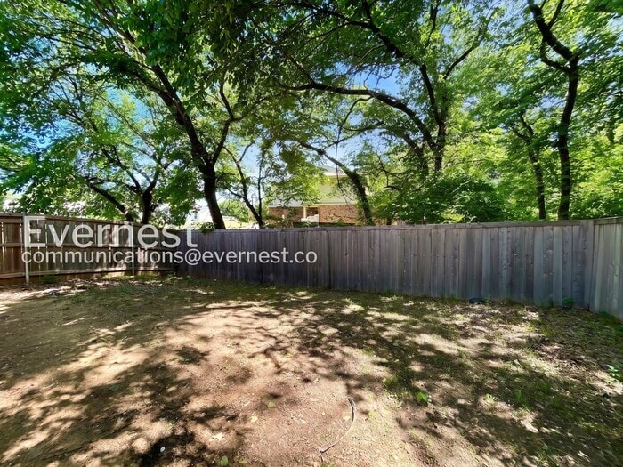 Building Photo - 146 Creek Cove Dr