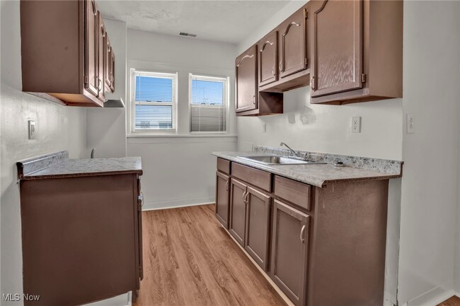 Building Photo - 317 E 156th St