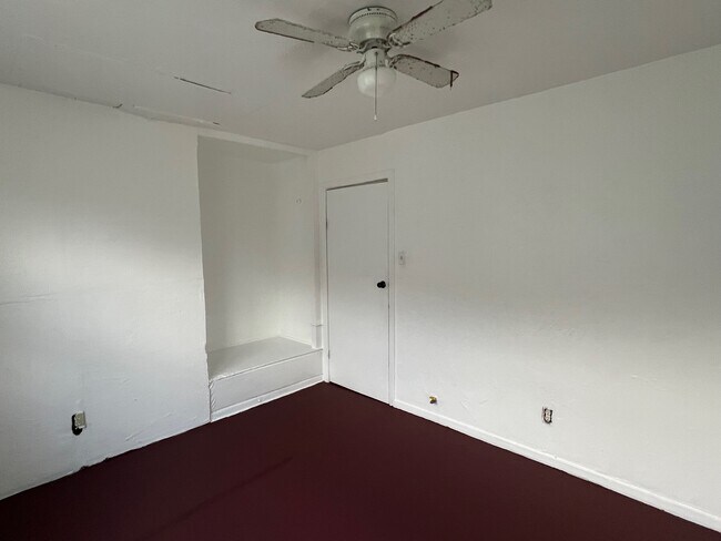 Building Photo - 1306 Scarborough Ln