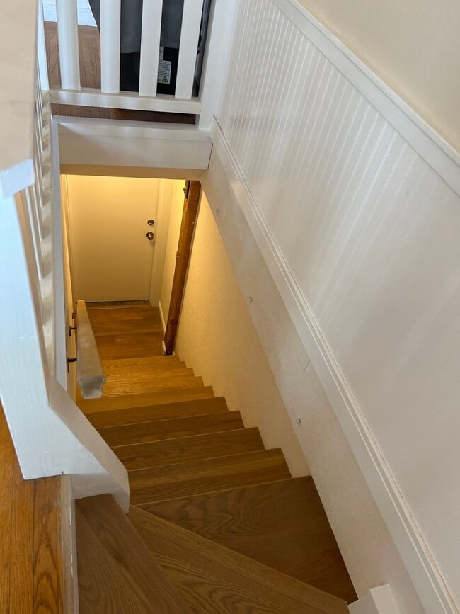 Building Photo - Downtown Benicia Remodeled Saltbox