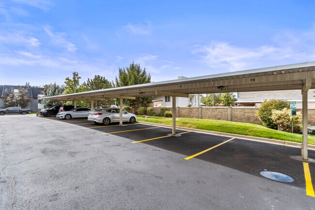 Building Photo - 389 S State St