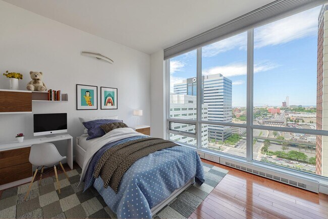 Building Photo - 20 Newport Pkwy