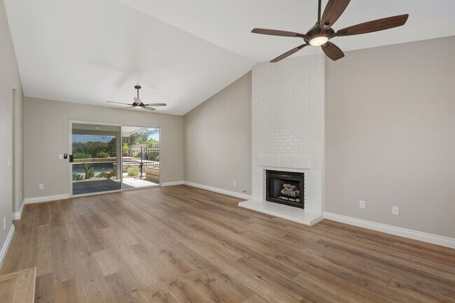 Building Photo - 42994 Agena St