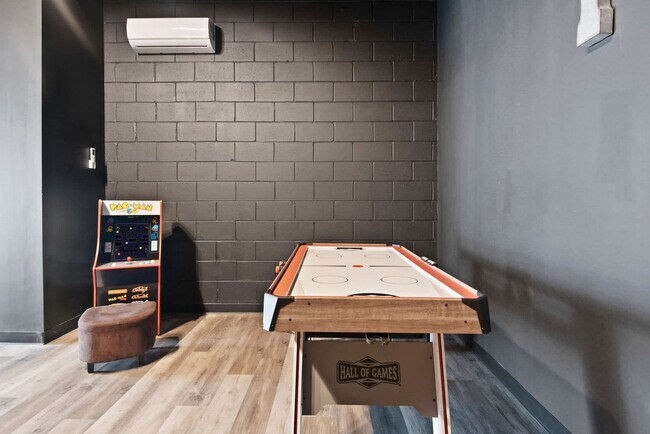 Building Photo - 7450 Gathering Dr