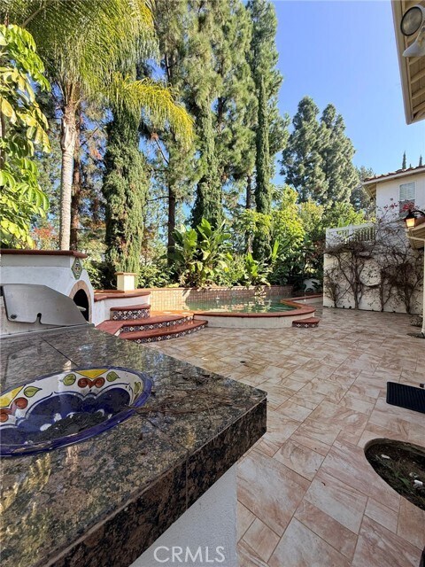 Building Photo - 3 New Dawn