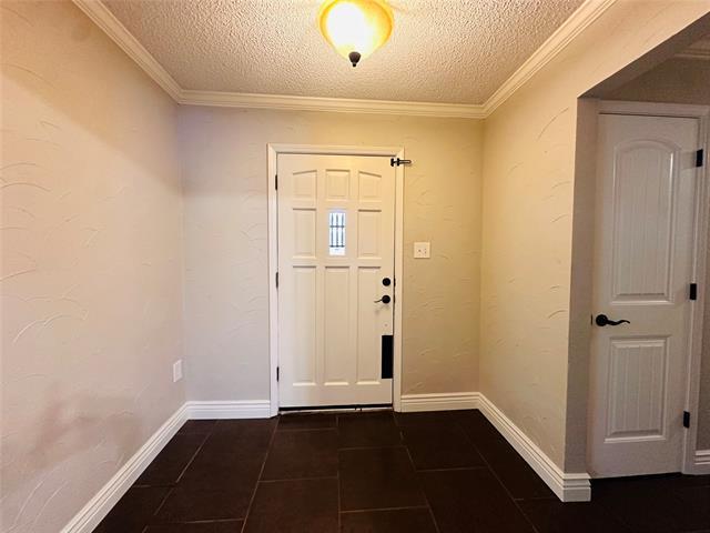 Building Photo - 1403 Meadow Crest Ln