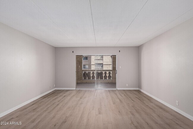 Building Photo - 7930 E Camelback Rd