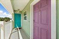 Building Photo - 300 S Central Ave