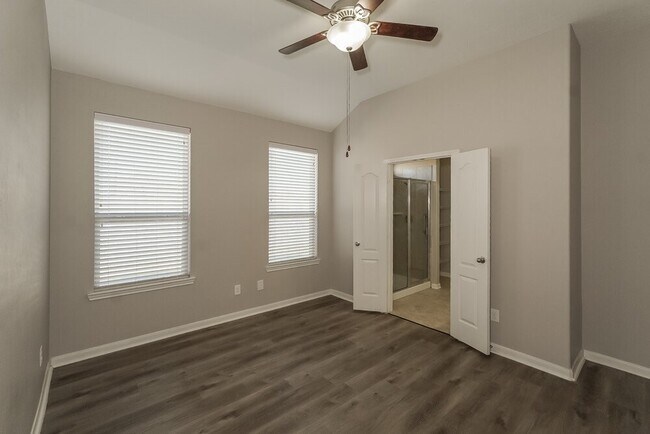 Building Photo - 20762 Rainmead Dr