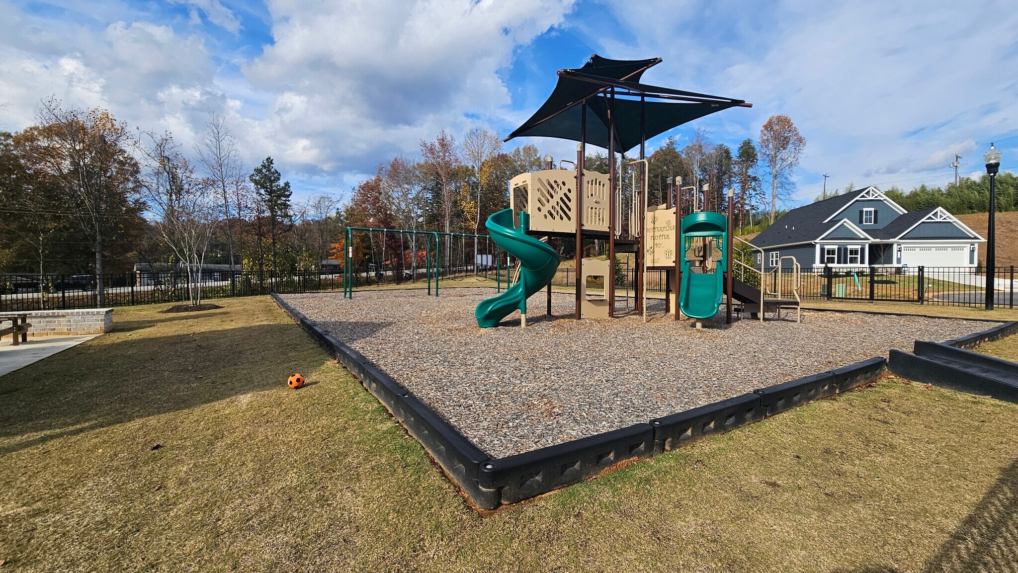 Building Photo - 1009 Horse Whisper Run