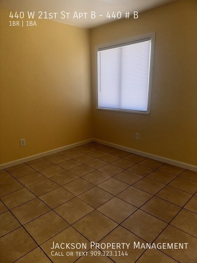 Building Photo - 440 W 21st St