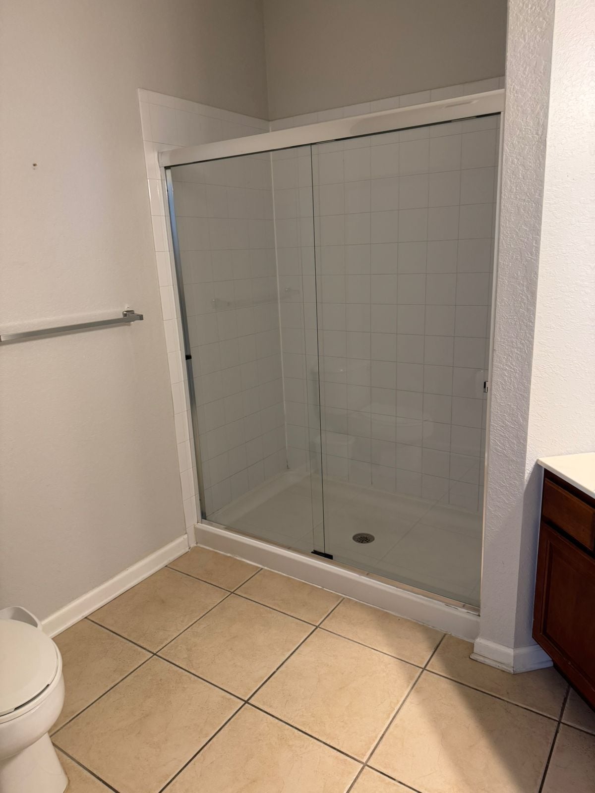 Building Photo - 4114 Breakview Dr