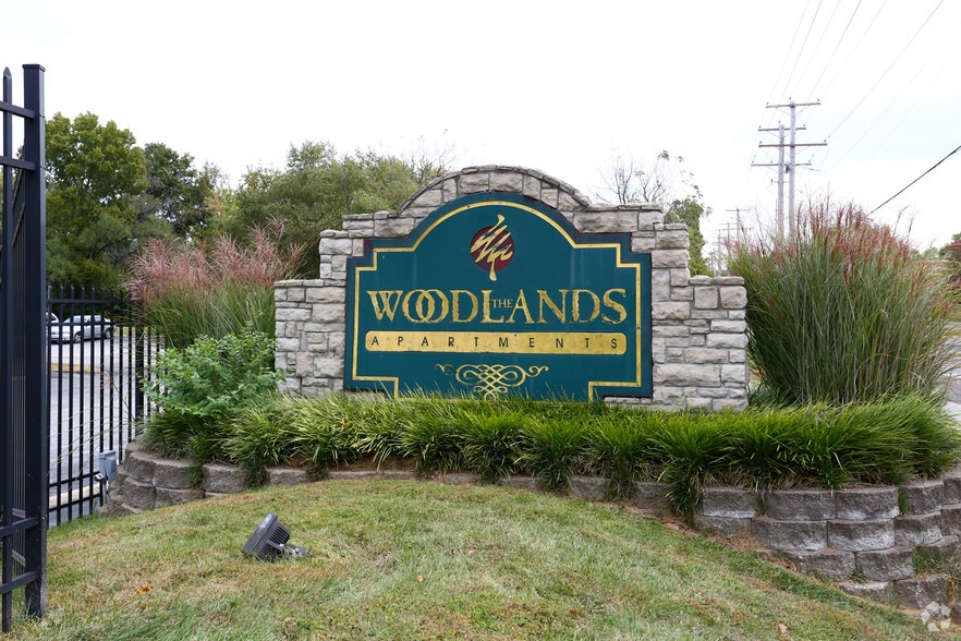 Building Photo - The Woodlands