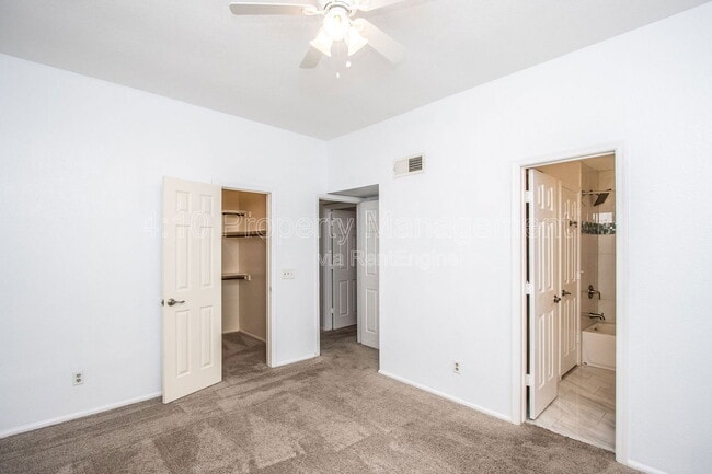 Building Photo - 1718 S Longmore