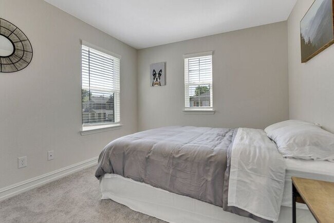 Building Photo - Like-New 4 Bedroom Home in Prime Garland Location