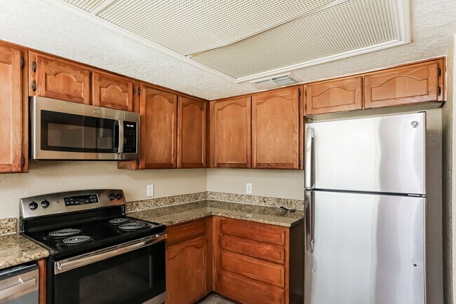 Building Photo - 2206 Brim Ct
