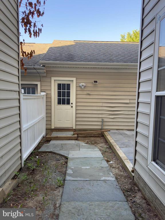 Building Photo - 12429 Gladys Retreat Cir