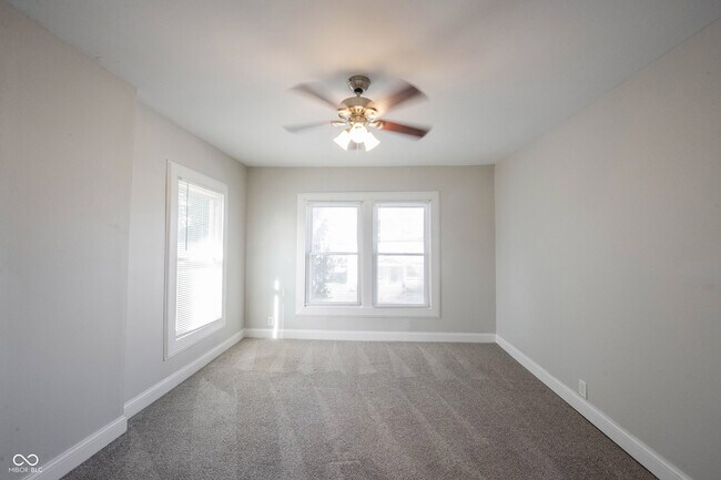 Building Photo - 3117 N Park Ave