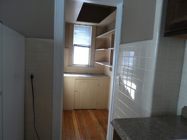 Building Photo - 9 Willard Ave