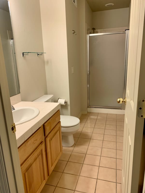 Building Photo - 104 S Yellowstone Ave