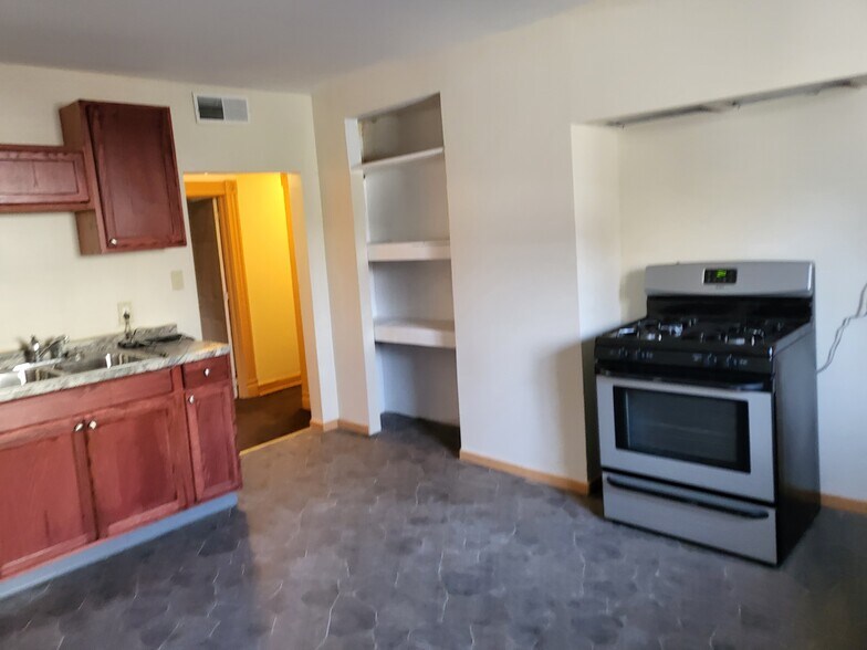 Building Photo - 1190 Jefferson Ave