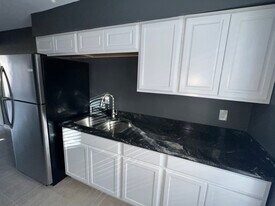Building Photo - 520 Revere Dr