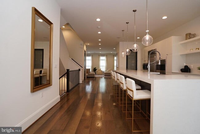 Building Photo - 44655 Provincetown Dr