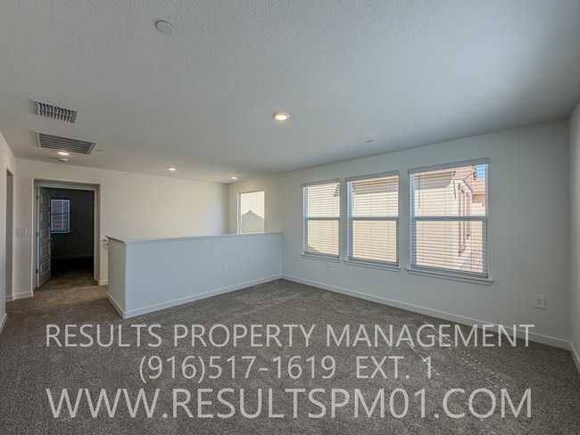 Building Photo - Brand new 3 Bedroom home. Wonderful amenities!