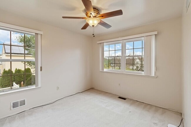 Building Photo - 24 Alton Dr