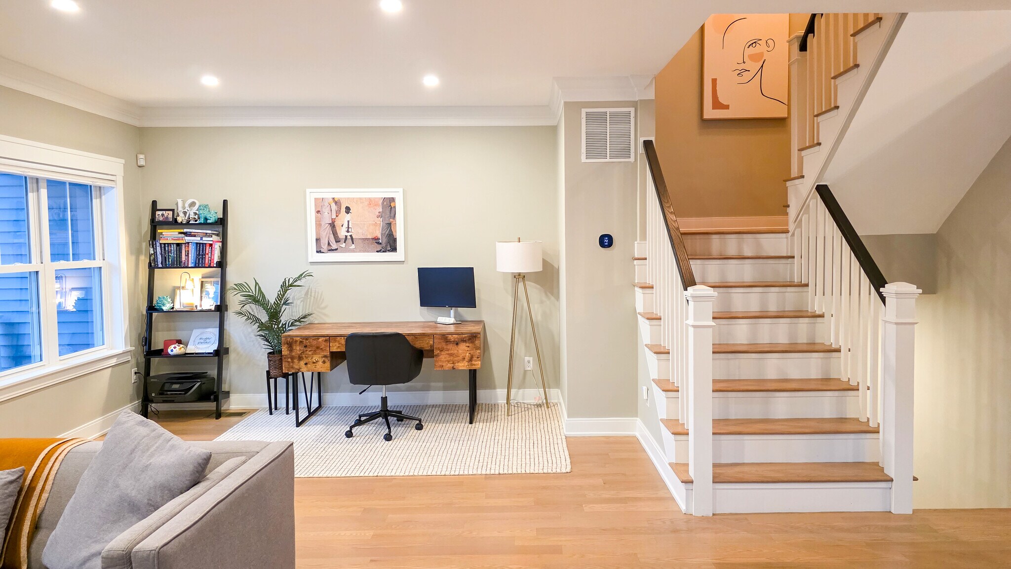 Building Photo - 279 Suffolk Ave