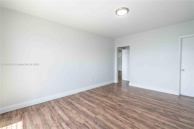 Building Photo - 7927 East Dr