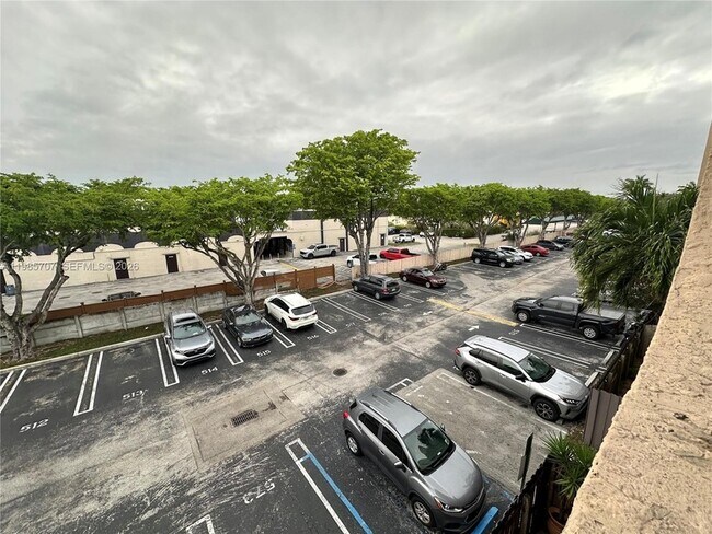 Building Photo - 10900 SW 104th St