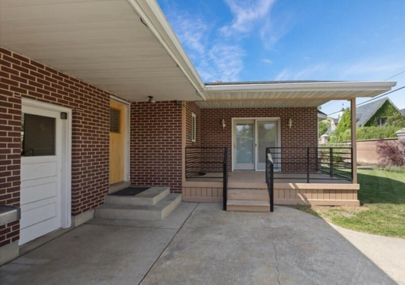 Building Photo - 376 Lauralin Dr
