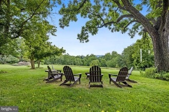 Building Photo - 35299 Snickersville Turnpike