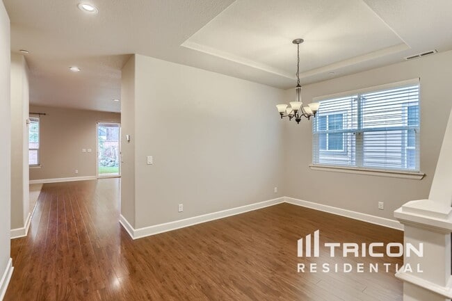 Building Photo - 10630 SW London Ln