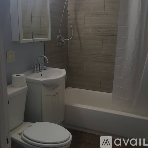 Building Photo - 3418 W Armitage Ave