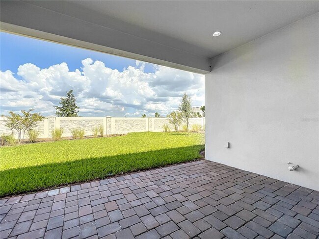 Building Photo - 13181 McMillan Dr