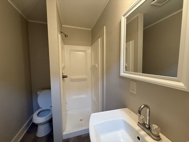 Building Photo - 1 BED 1 BATH UNDER $1000