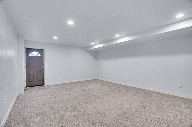 Building Photo - $3,295.95 - 3 bed, 2 bath updated Home in Littleton with Two Full Kitchens and Impressive Yard!