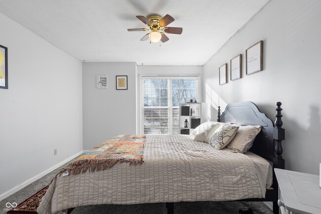 Building Photo - 1108 E 106th St