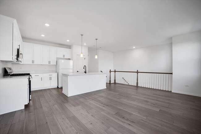 Building Photo - NEW CONSTRUCTION 3BED, 3BATH TOWNHOUSE IN ...