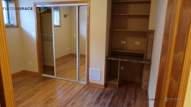 Building Photo - 1 bedroom in CHICAGO IL 60622